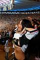 rihanna flashed the world cup crowd 03