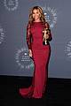 beyonce shows off four moonmen in vmas press room 10
