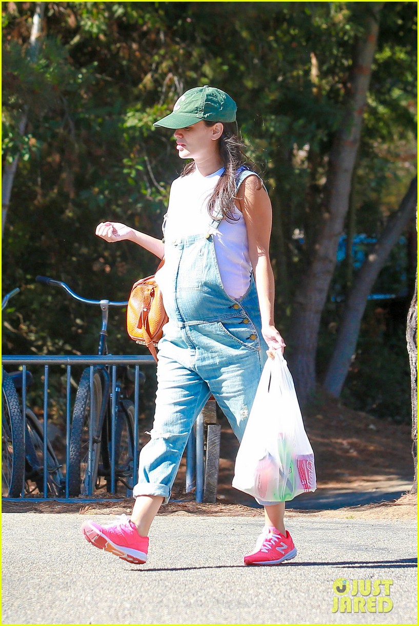 Rachel Bilson & Hayden Christensen Take Another Babymoon! Photo