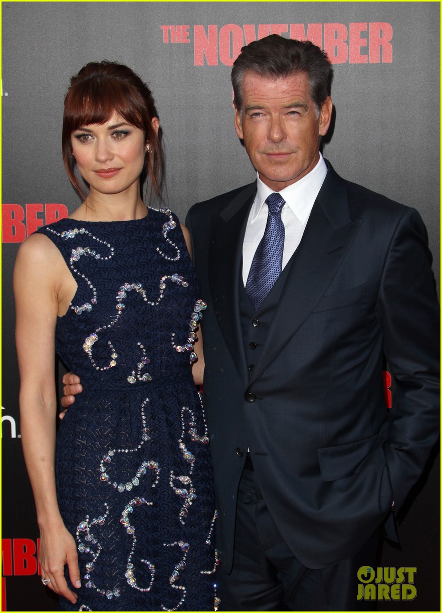 Pierce Brosnan Talks Robin Williams' Death at 'November Man' Premiere