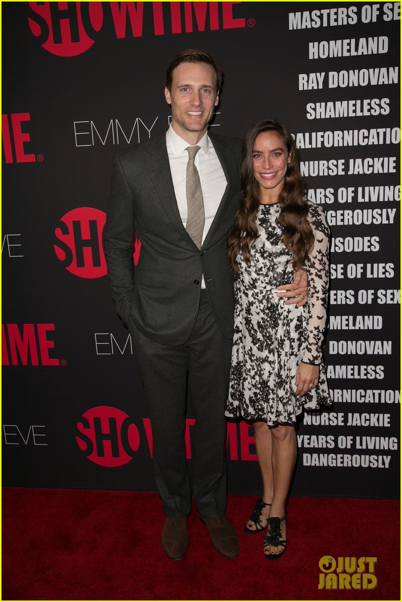 Claire Danes & Hugh Dancy Are a Super Cute Couple at Showtime's Emmy