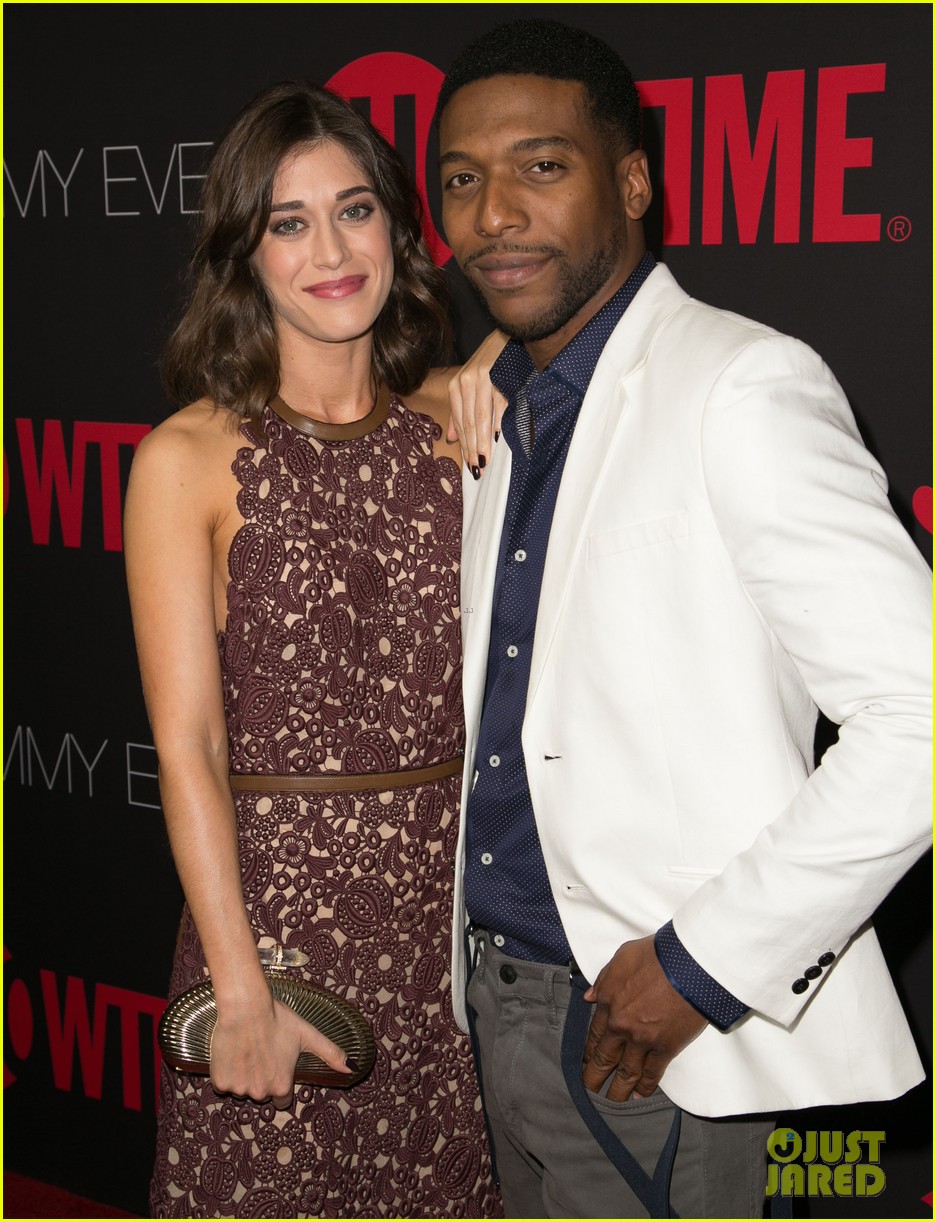 Claire Danes & Hugh Dancy Are a Super Cute Couple at Showtime's Emmy