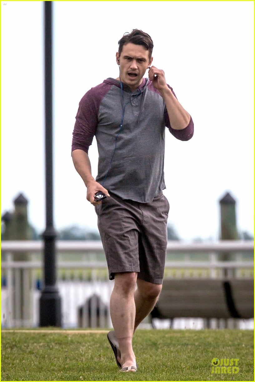 James Franco Goes Back to Brown After Sporting Blond Hair Photo