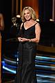 jessica lange brings her emmy to fox after party 03