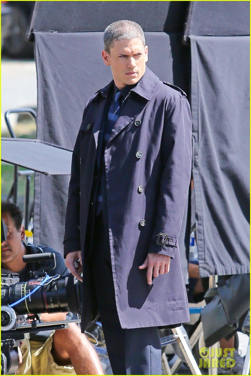 wentworth miller on the flash first set photos 023171969
