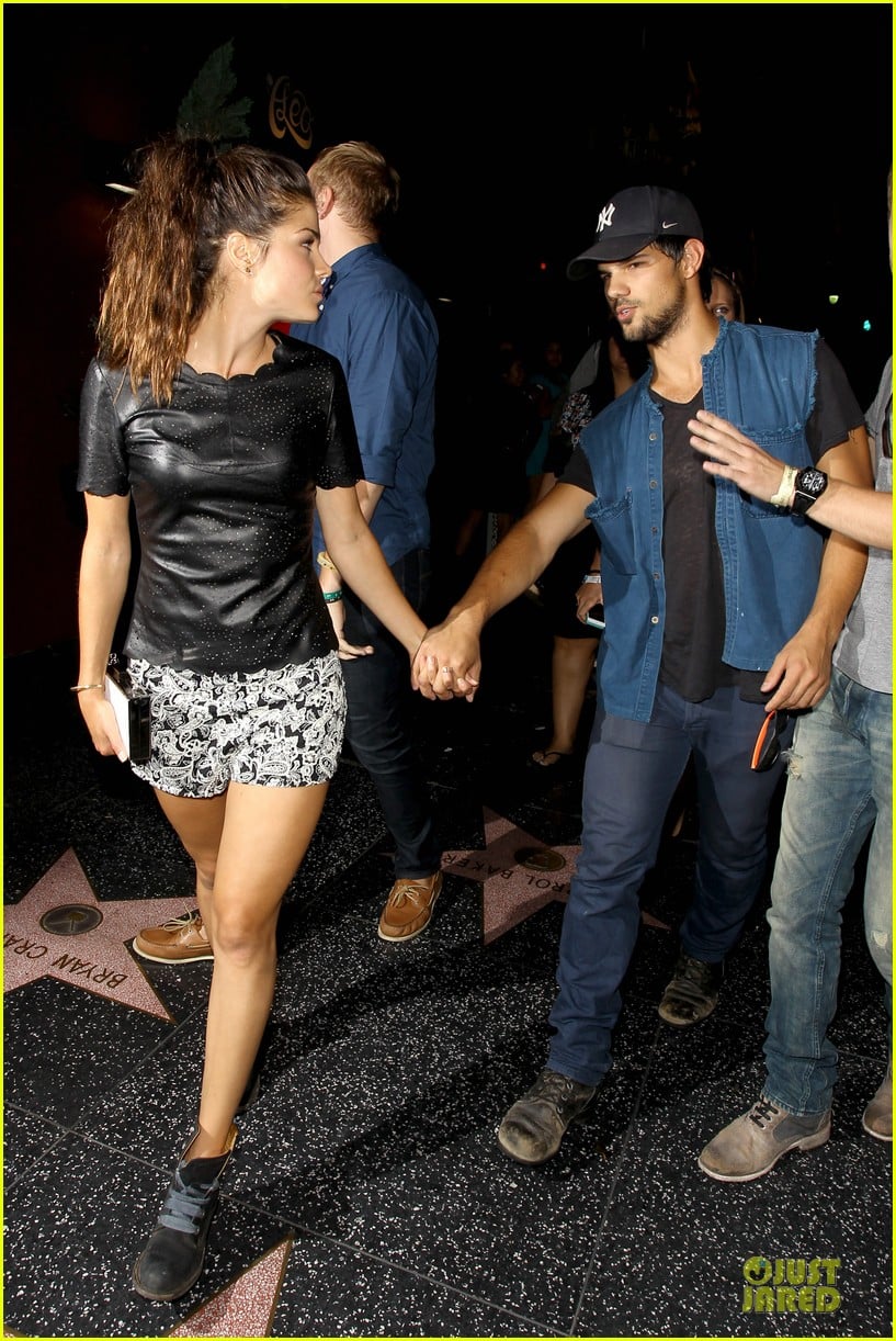 Lautner dating taylor Taylor Lautner