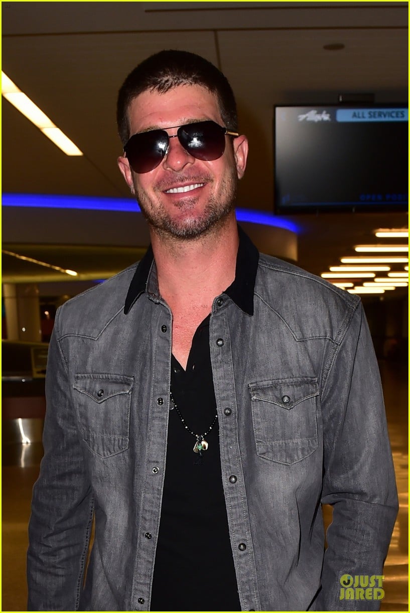 Robin Thicke's Dad Alan Gives Advice During His Separation From Wife ...