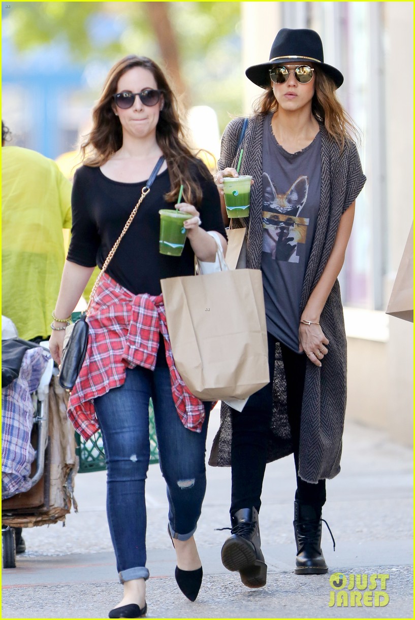 Jessica Alba & Connie Britton Lend Support to Global Citizen Festival