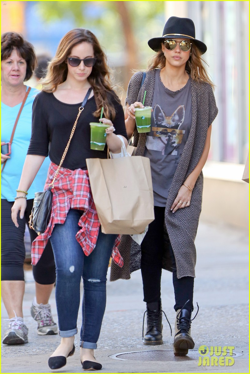 Jessica Alba & Connie Britton Lend Support to Global Citizen Festival