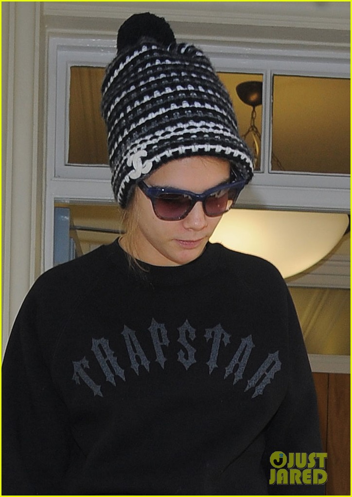 Photo: cara delevingne w magazine guess 04 | Photo 3204111 | Just Jared