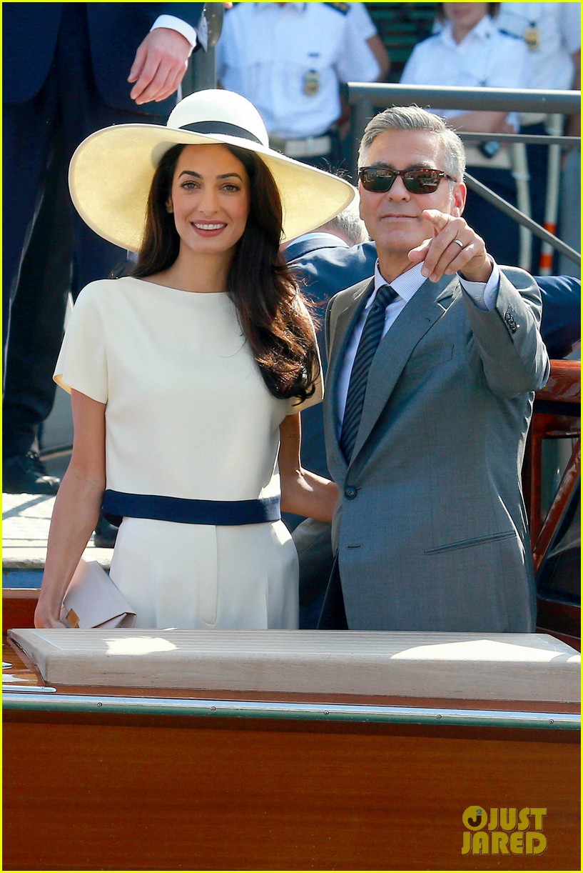 Clooney & Wife Amal Alamuddin End Wedding Weekend with Civil(02)
