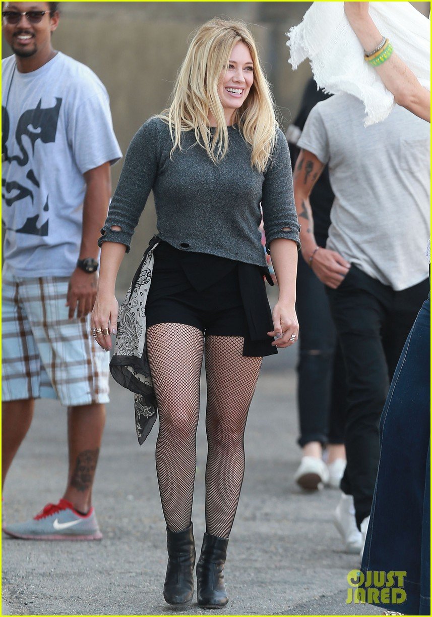 Hilary Duff Contacts the FBI Over Fake Nude Photos: Photo 3190661 Hilary Duff, Mike Comrie