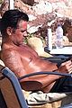 colin farrell goes shirtless soaks up the sun 05