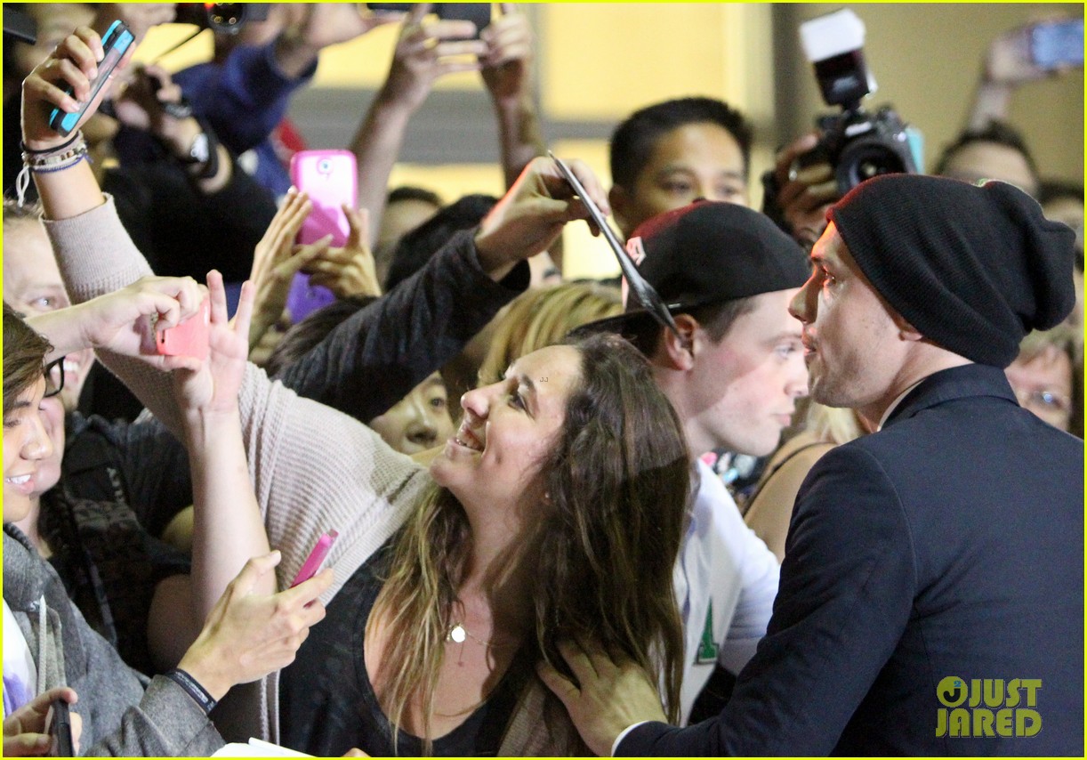 James Franco Hides Shaved Head Under Beanie at 'Sound And The Fury' TIFF Premiere Photo 3191394