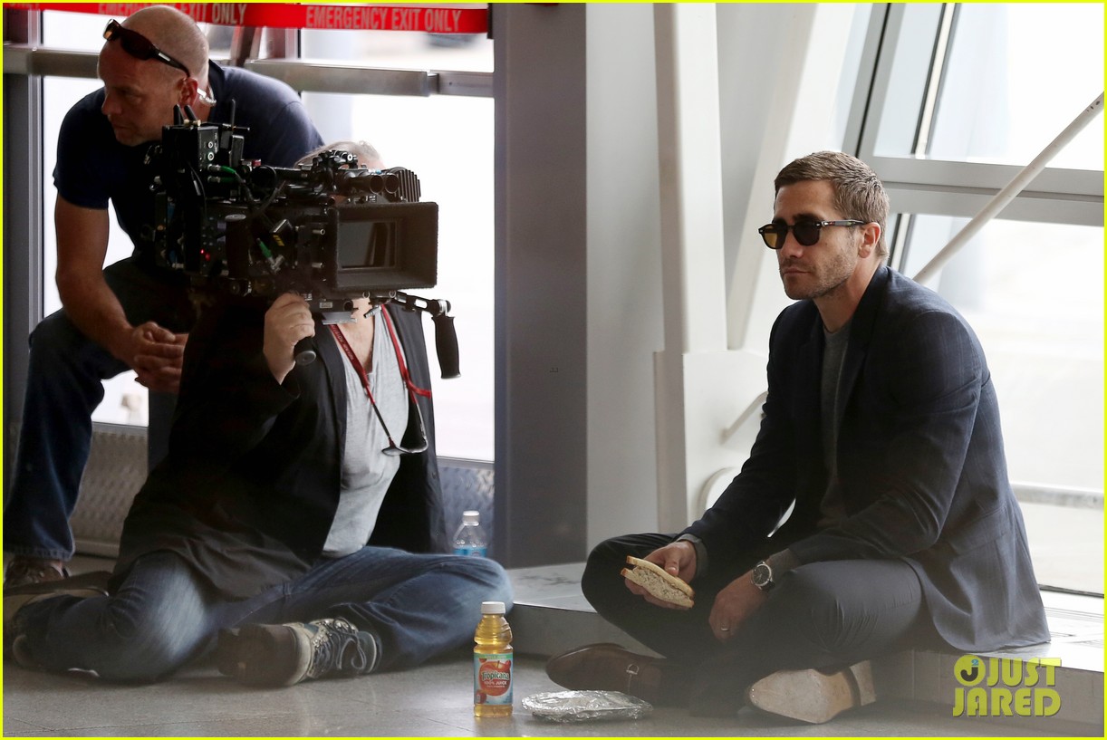 Photo jake gyllenhaal starts work on new movie demolition 08 Photo