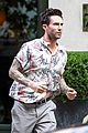 adam levine performs maps with maroon 5 on americas got talent 08