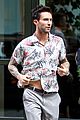 adam levine performs maps with maroon 5 on americas got talent 13