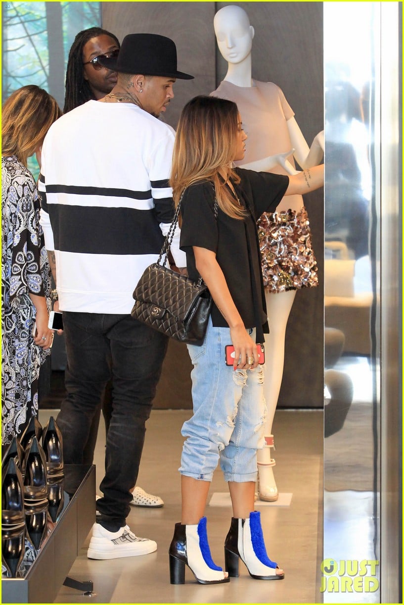Chris Brown & Girlfriend Karrueche Tran Shop 'Til They Drop in Beverly  Hills: Photo 3229568 | Chris Brown, Karrueche Tran Photos | Just Jared:  Entertainment News