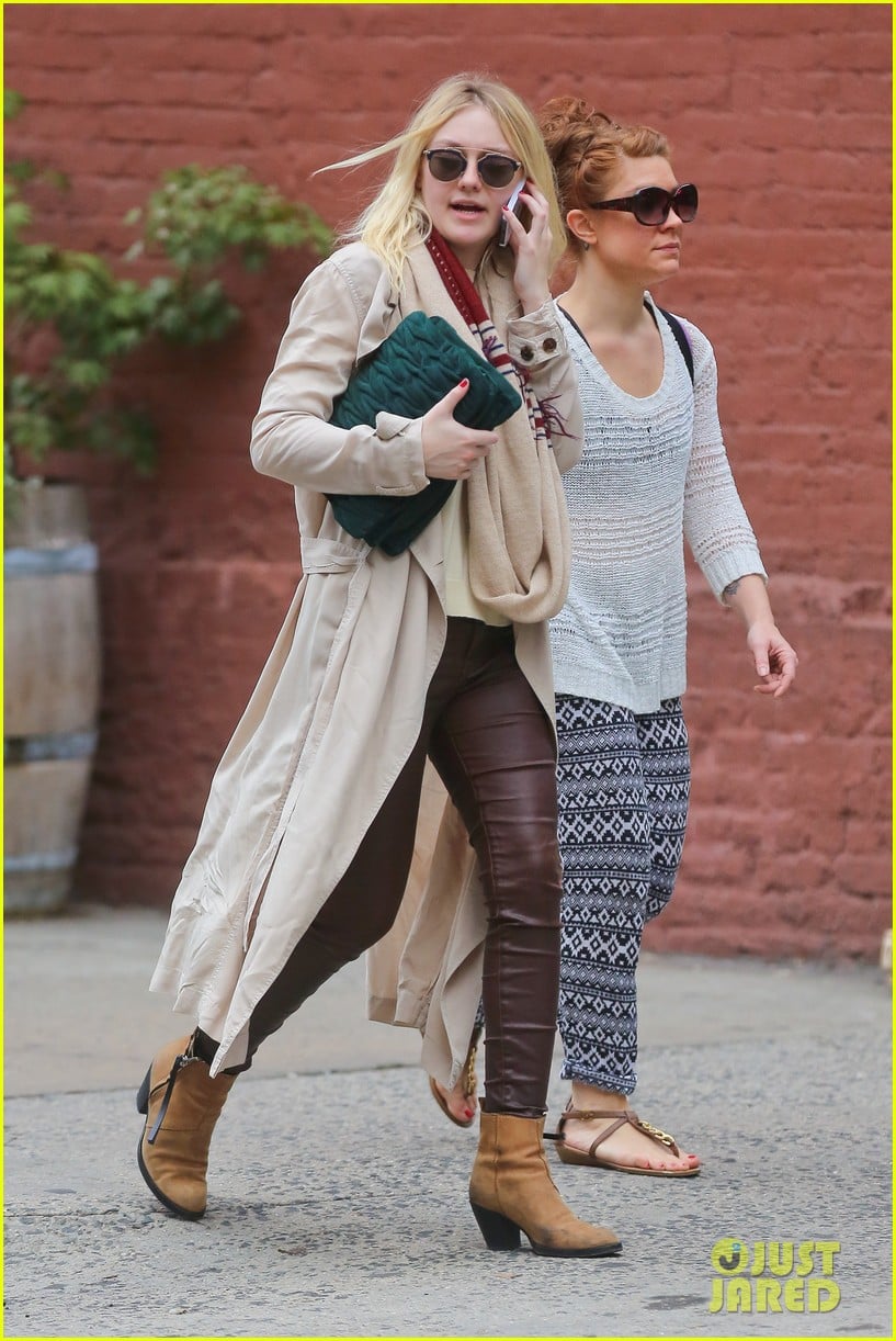 Dakota Fanning on Having an Older Boyfriend: People Love Who They Love