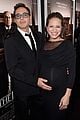 robert downey jr holds wife susans baby bump 07