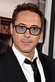 robert downey jr holds wife susans baby bump 08