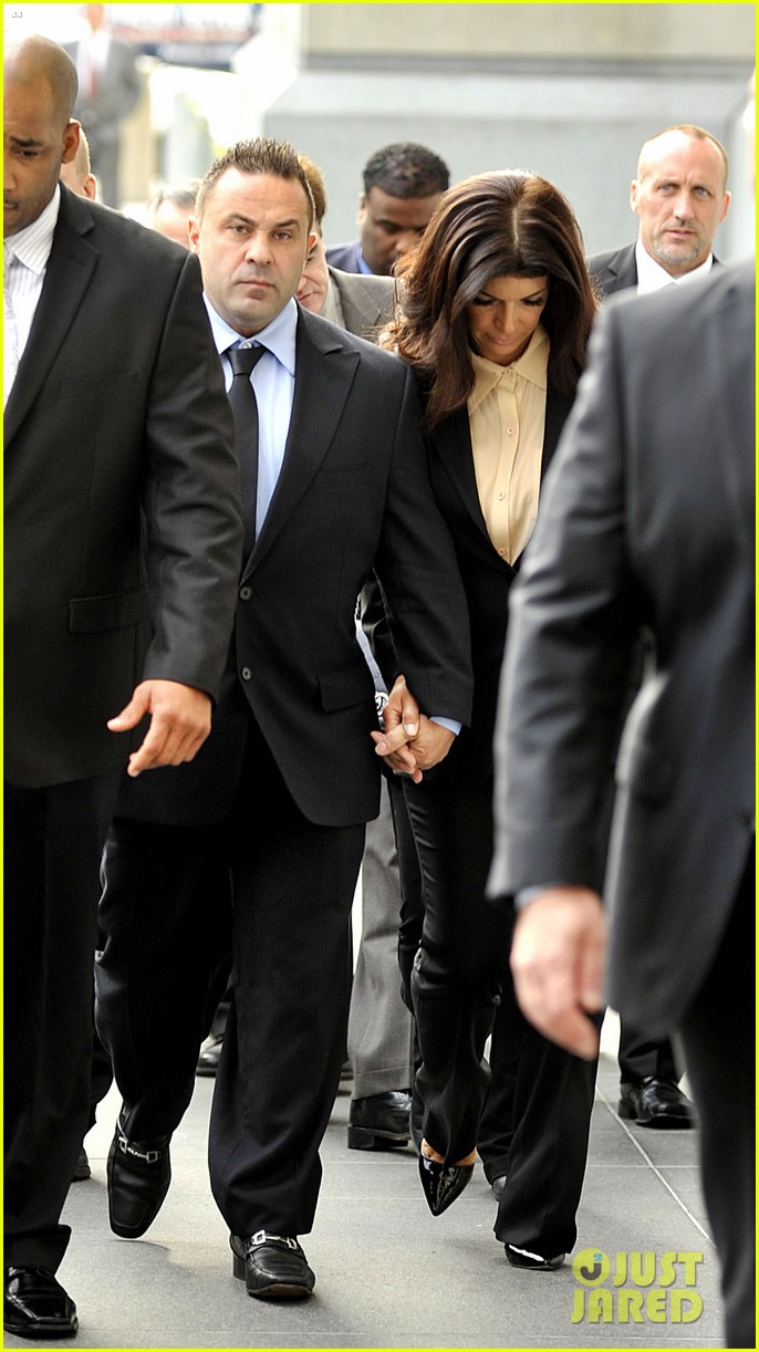 RHONJ's Teresa Giudice Sentenced to 15 Months in Prison Photo 3209896