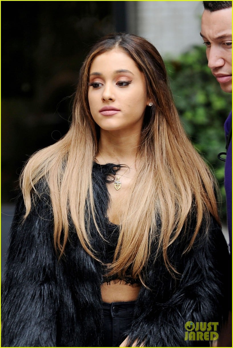 How to get an Ariana Grande long pony tail if my hair is shoulder length -  Quora