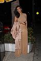 kim kardashian beige venice beach dinner 14