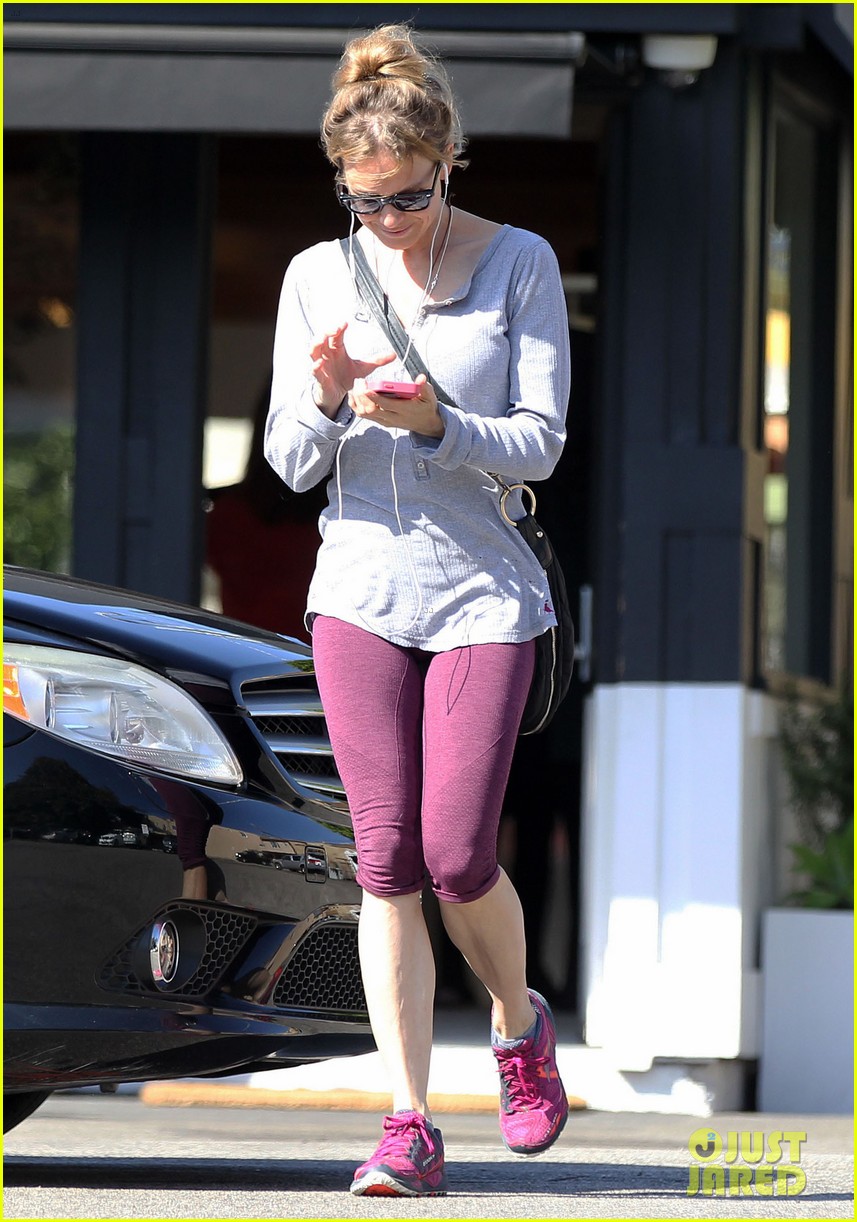 Renee Zellweger shows off her fit figure while exiting a gym after a workou...