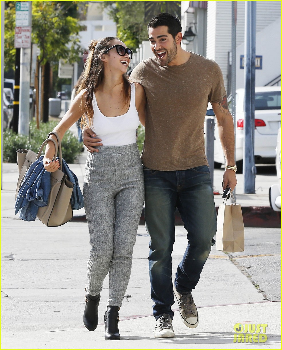 jesse-metcalfe-gets-ready-for-the-big-hollywood-domino-event-photo