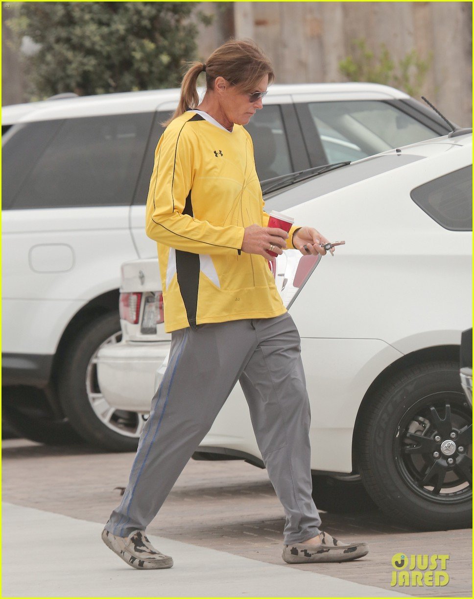 Bruce Jenner’s Mom Calls Kris Jenner a ‘Controlling Monster’ in