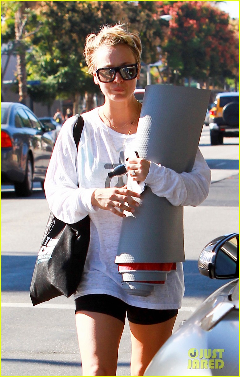 Kaley Cuoco's Dog Norman Changed Her Life! Photo 3240119 Kaley Cuoco