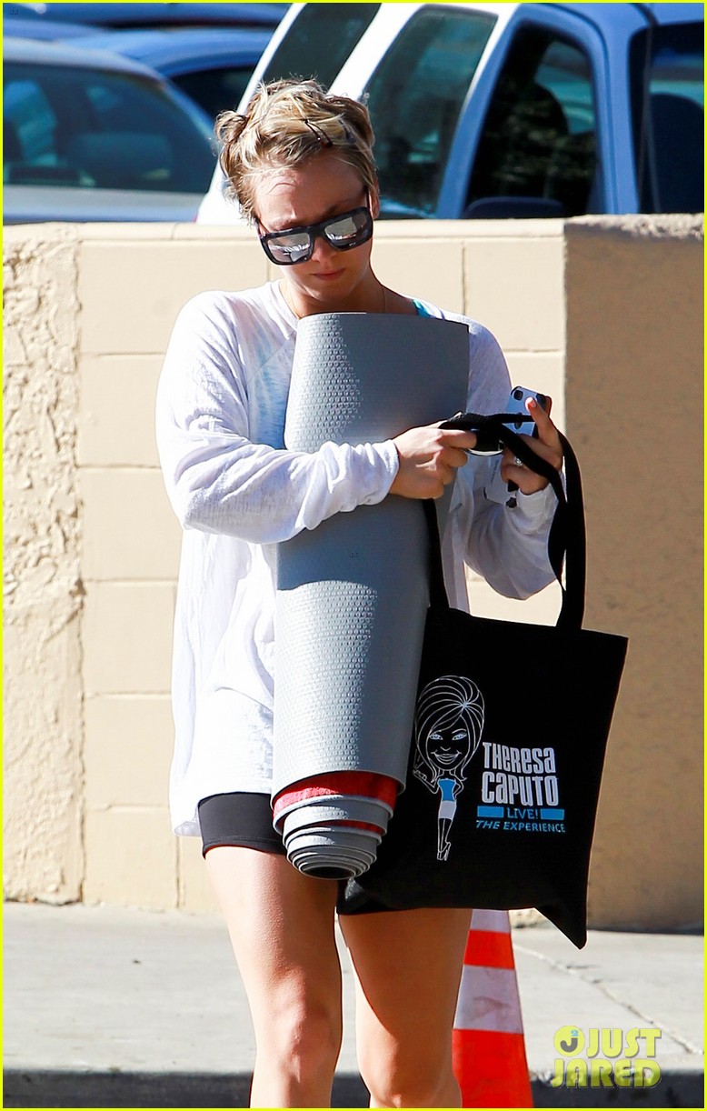 Kaley Cuoco's Dog Norman Changed Her Life! Photo 3240125 Kaley Cuoco