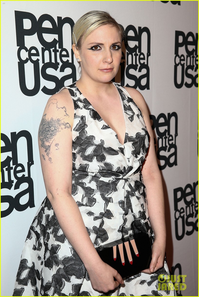 Lena Dunham Height Weight