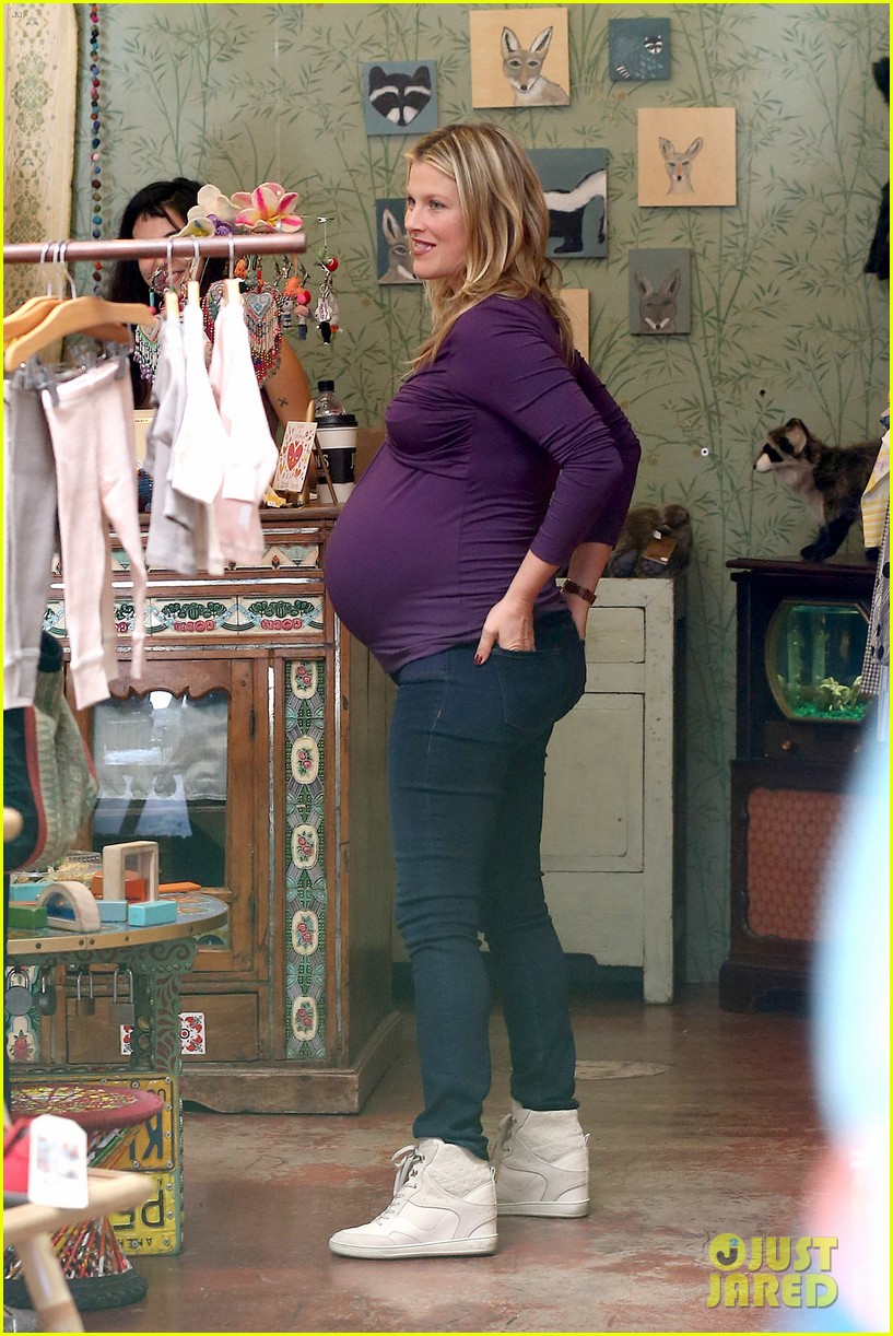 'Varsity Blues' Reunion! Ali Larter & Amy Smart Go Baby Shopping