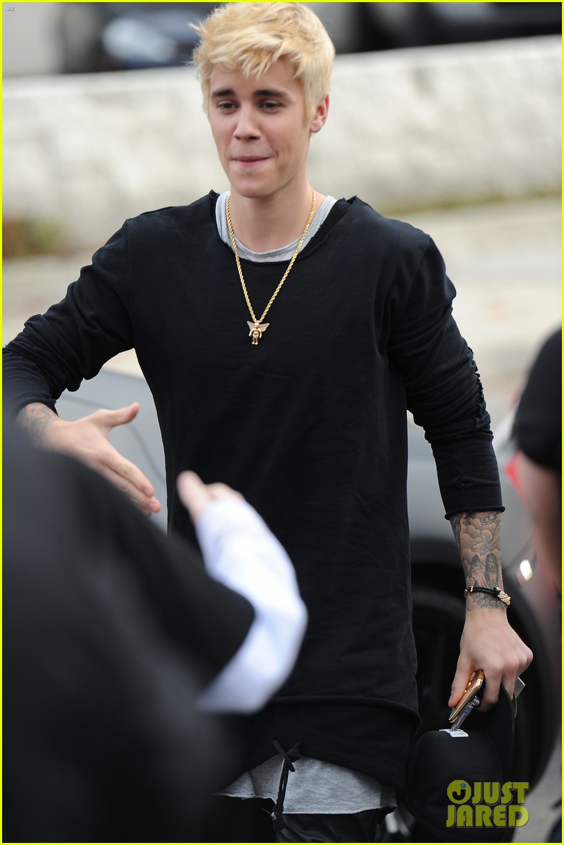 Justin Bieber Brings Back His Bleached Blonde 'Eminem' Hair: Photo 3257040  | Justin Bieber Pictures | Just Jared