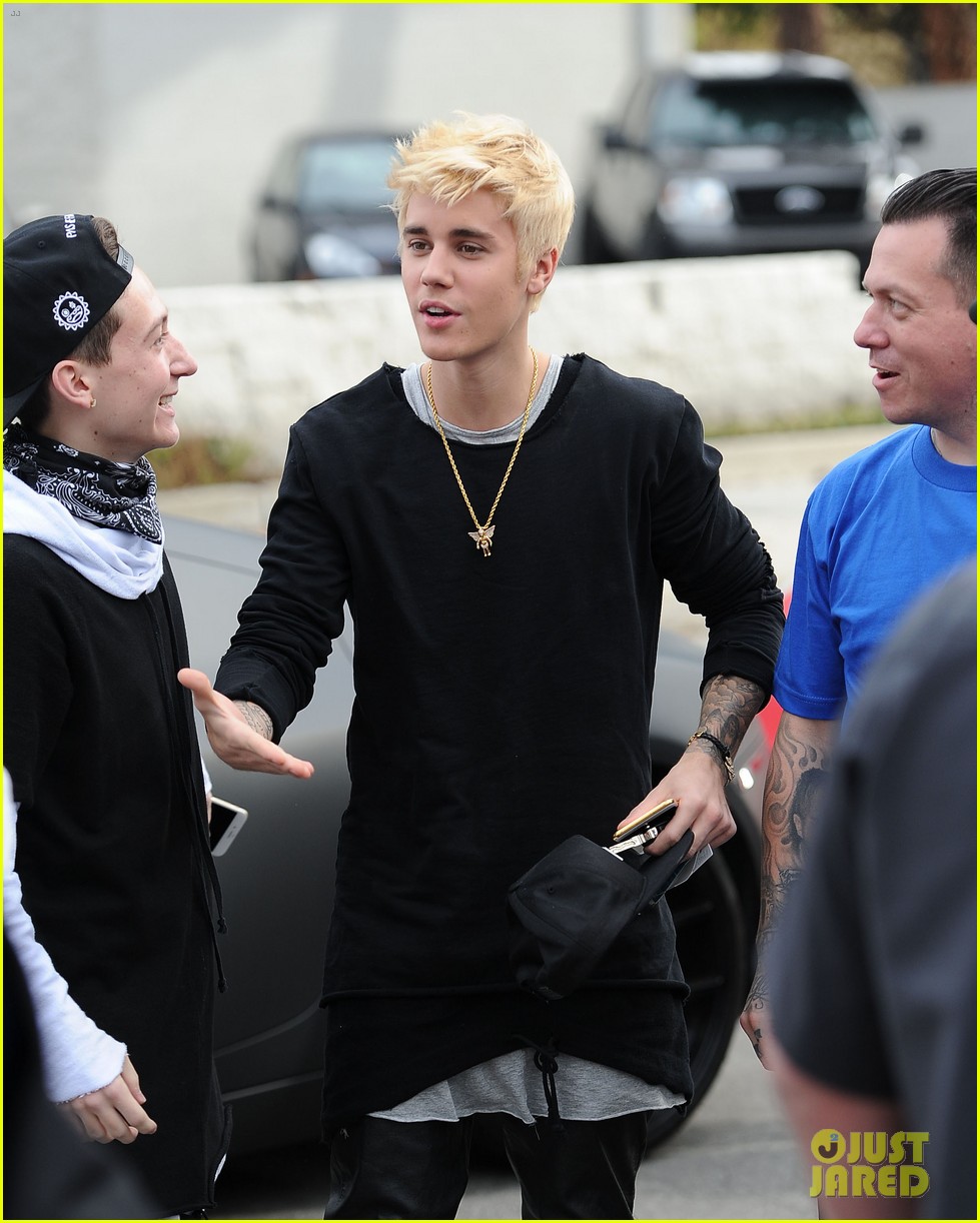 Justin Bieber Brings Back His Bleached Blonde 'Eminem' Hair: Photo 3257049  | Justin Bieber Pictures | Just Jared