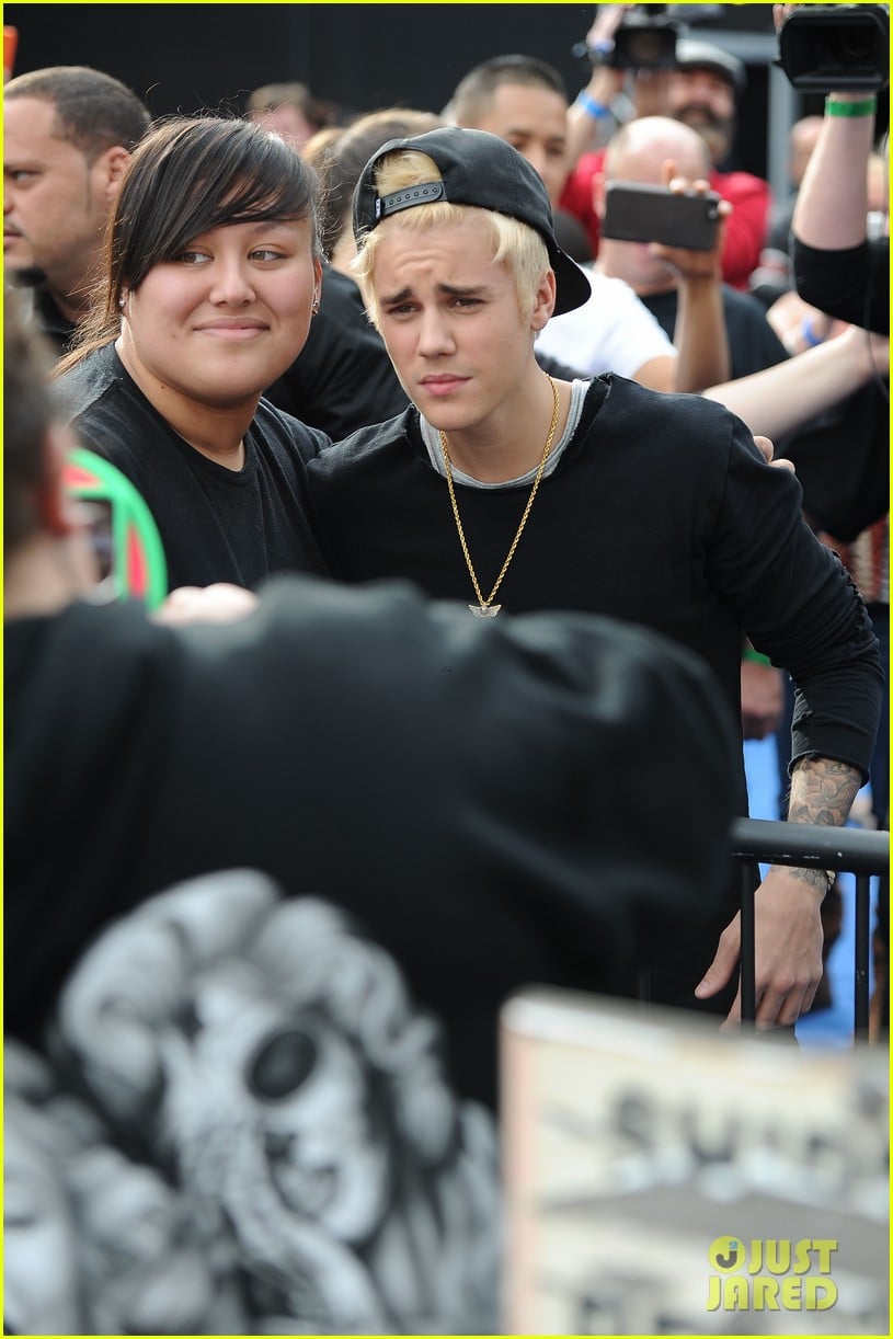 Photo justin bieber brings back bleached blonde eminem hair 24 Photo