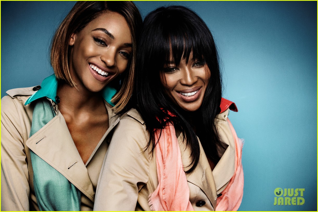 Naomi Campbell & Jourdan Dunn Look Super Fierce for Burberry's New(00)