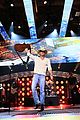 kenny chesney vince vaughn american country countdown awards 01