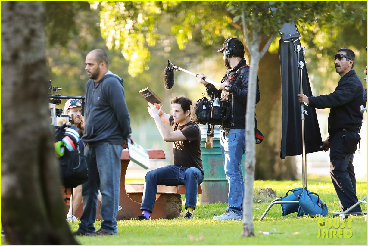 Joseph GordonLevitt Honors His Late Brother with a Quirky Fashion