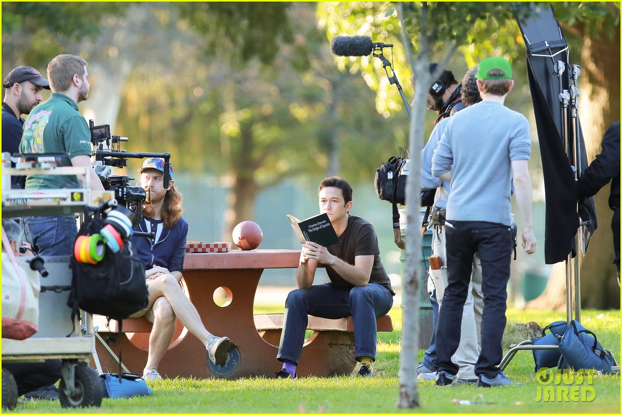 Joseph GordonLevitt Honors His Late Brother with a Quirky Fashion