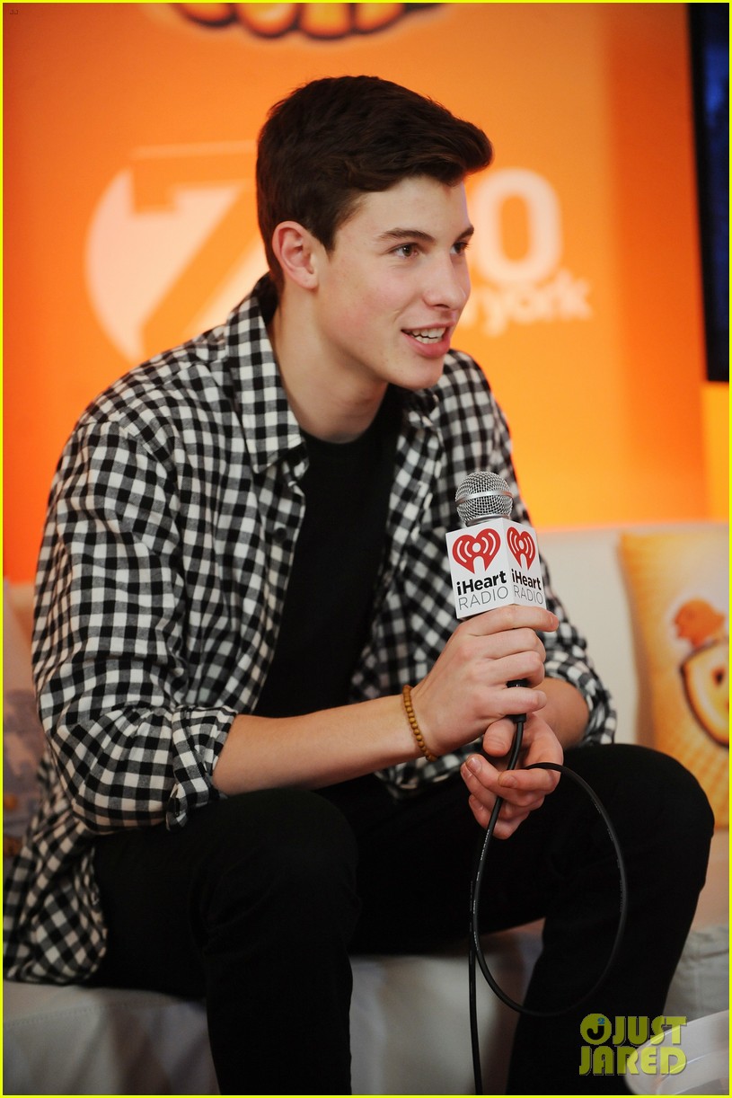 Nick Jonas Got Jealous Early On in Olivia Culpo Relationship Photo 3261197 Kevin Jonas, Nick