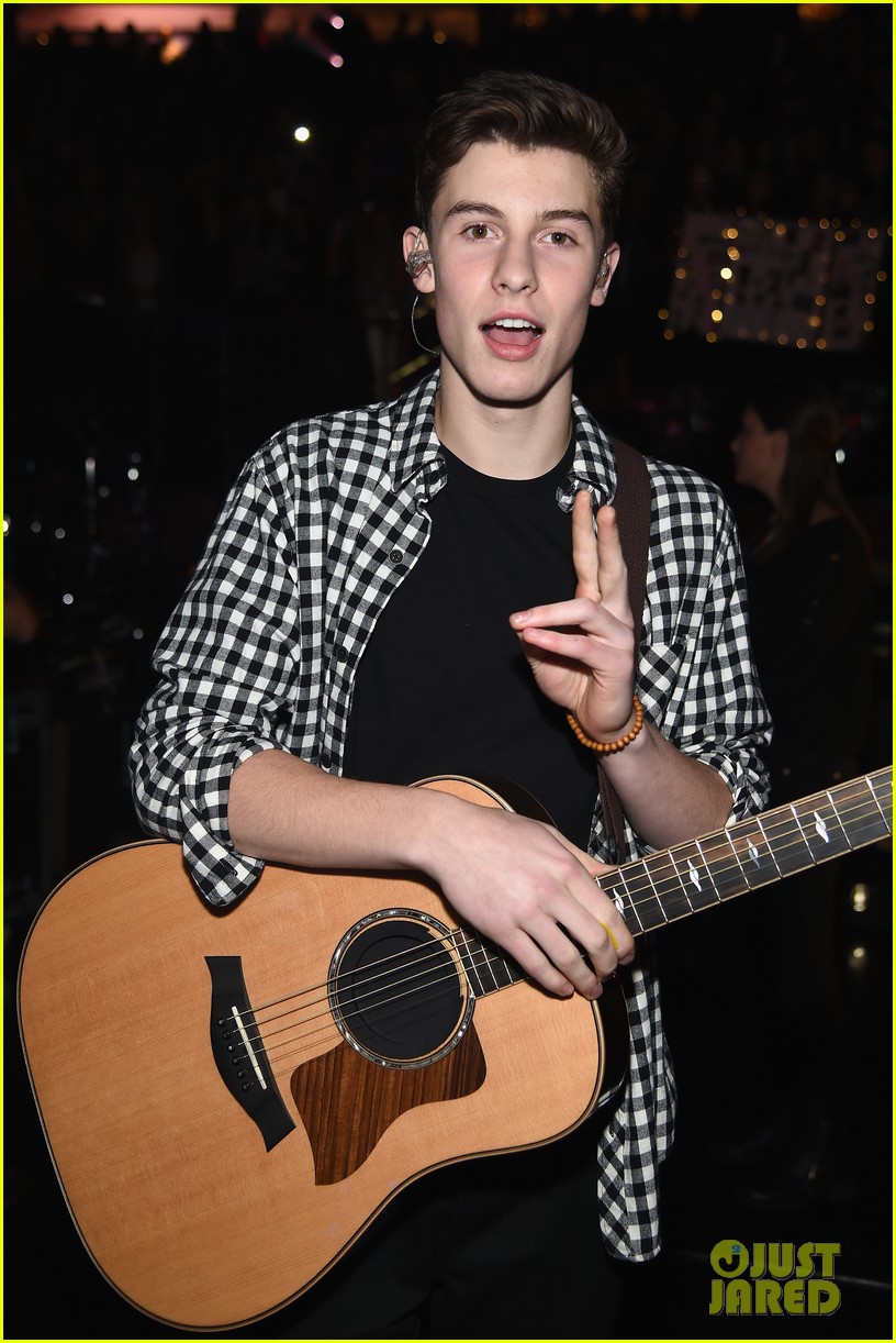 Nick Jonas Got Jealous Early On in Olivia Culpo Relationship Photo 3261205 Kevin Jonas, Nick