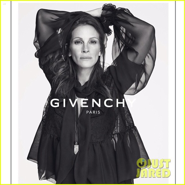 Julia Roberts Debuts as Givenchy's Newest Face in Stunning Ad Campaign(00)