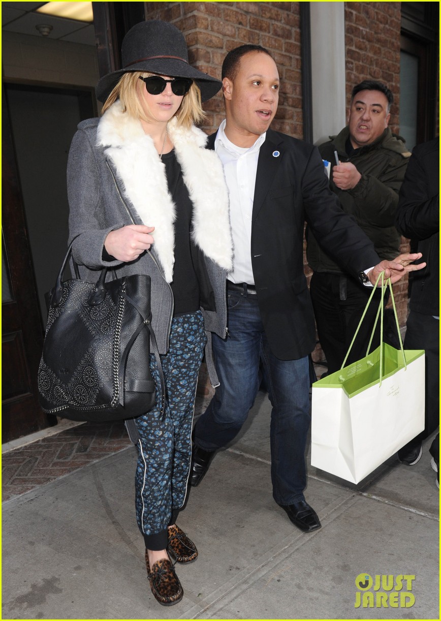 Jennifer Lawrence Steps out in NYC After Her Hot Bodyguard's Pics Go