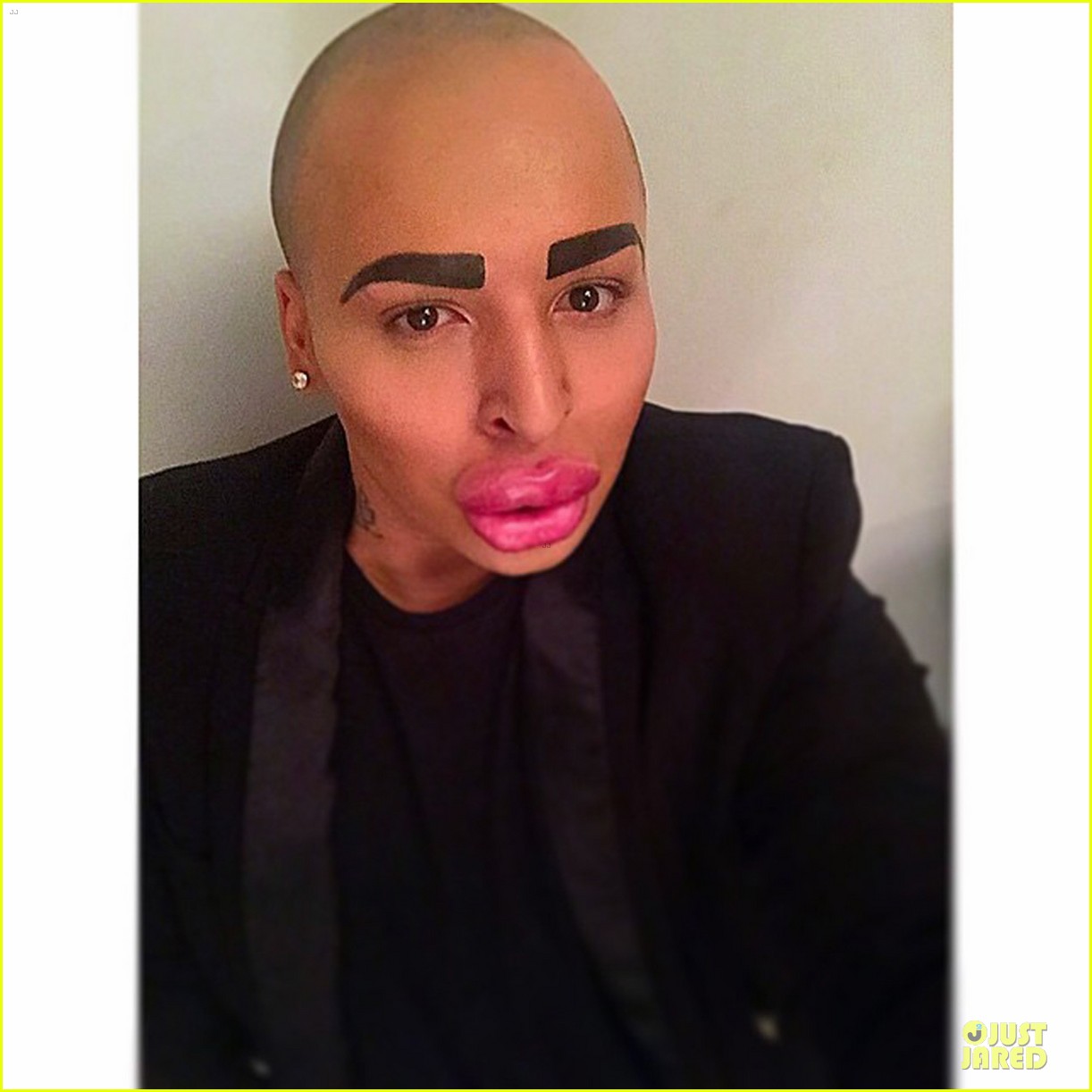 This Man Paid $150,000 to Look Like Kim Kardashian: Photo 3264594 | Kim