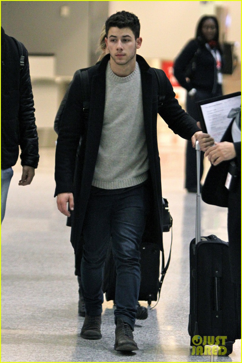 Nick Jonas Shows He Still Gets 'Jealous' on 'The Voice' (Video) Photo