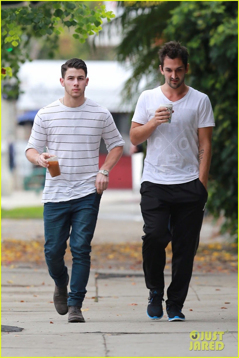 Nick Jonas Shows He Still Gets 'Jealous' on 'The Voice' (Video) Photo