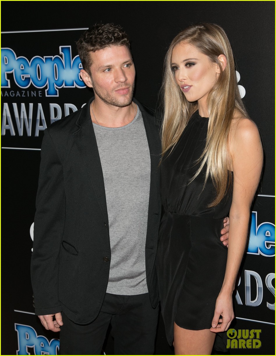 Ryan Phillippe & Girlfriend Paulina Slagter Heat Up the Red Carpet at